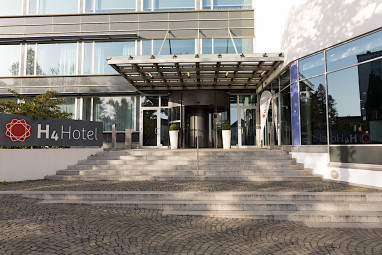 H4 Hotel Kassel: Außenansicht