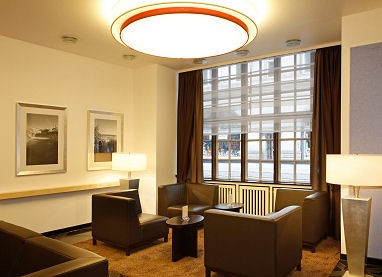 H+ Hotel Bremen: Lobby