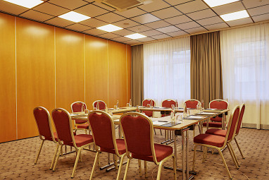 H+ Hotel Darmstadt: Meeting Room