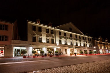 BEST WESTERN PREMIER Grand Hotel Russischer Hof: Außenansicht