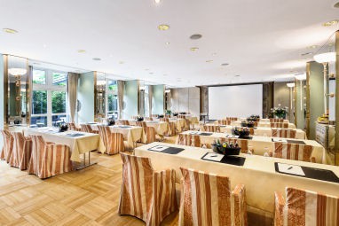 BEST WESTERN PREMIER Grand Hotel Russischer Hof: Meeting Room