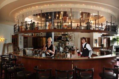 Tagungszentrum Gunzenhausen / Parkhotel Altmühltal: Bar/Lounge