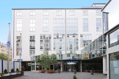 Maritim Hotel München: Außenansicht