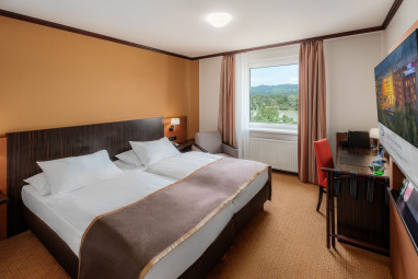 Trans World Hotel Donauwelle Linz: Chambre