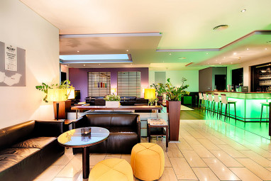 ACHAT Hotel Wiesbaden City: Bar/lounge