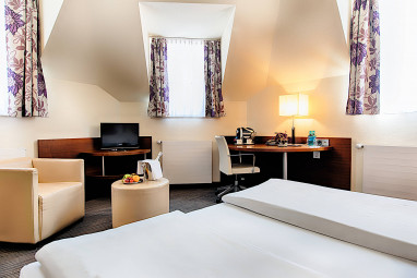 ACHAT Hotel Wiesbaden City: Room