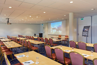 H+ Hotel & SPA Engelberg: Sala de conferencia