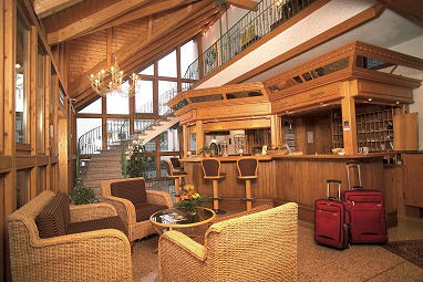 Hotel zum Löwen GmbH: Hall