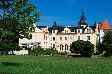 Schloss & Gut Liebenberg : Buitenaanzicht