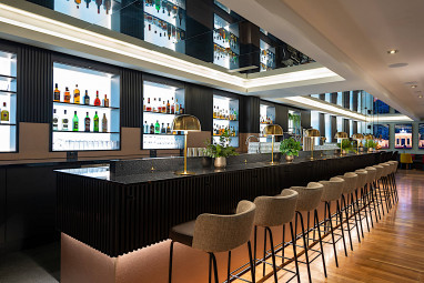 Leonardo Royal Berlin Alexanderplatz: Bar/Lounge