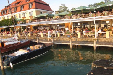 Hotel Schloss Berg : Buitenaanzicht