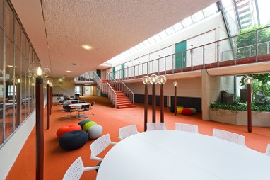 Collegium Glashütten - Zentrum für Kommunikation: Hall