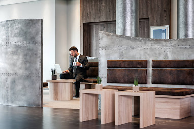 Essential by Dorint Stuttgart/Airport: Lobby