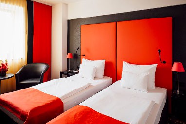 Vienna House Easy by Wyndham Bucharest Airport: Zimmer