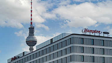 Hampton by Hilton Berlin City Centre Alexanderplatz: Außenansicht