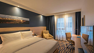 Hampton by Hilton Frankfurt Airport: Kamer