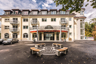 Parkhotel Hachenburg: Exterior View